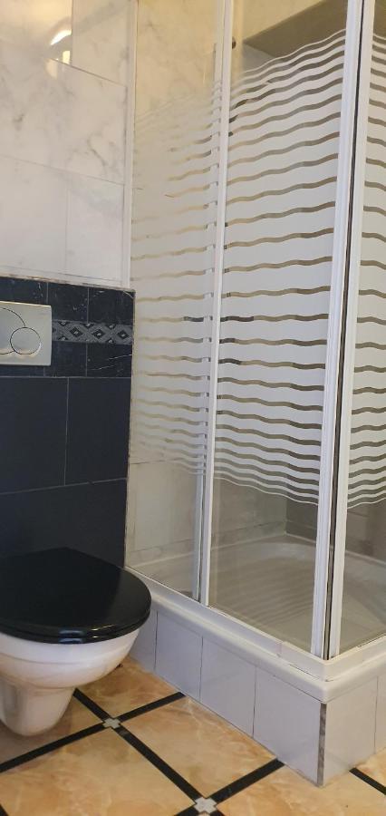 Dom Pod Orlimi Skalami - Blisko Zamku Czocha Apartment Lesna Exterior photo
